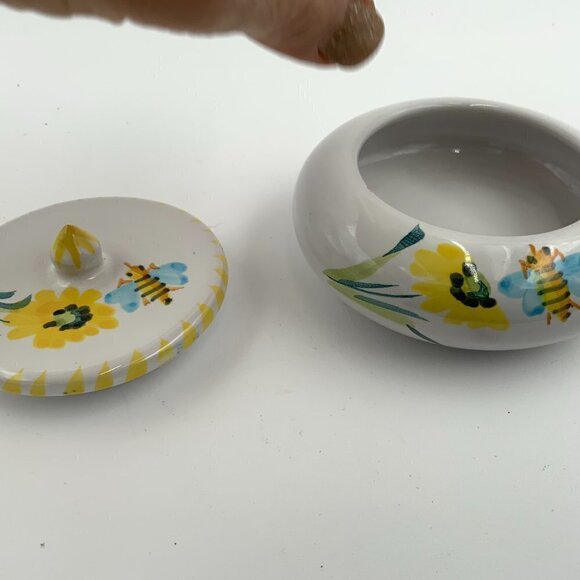 Italian Hand Painted Round Pottery Bumble Bee Trinket Box w/Lid Italy Marked - Picture 9 of 10